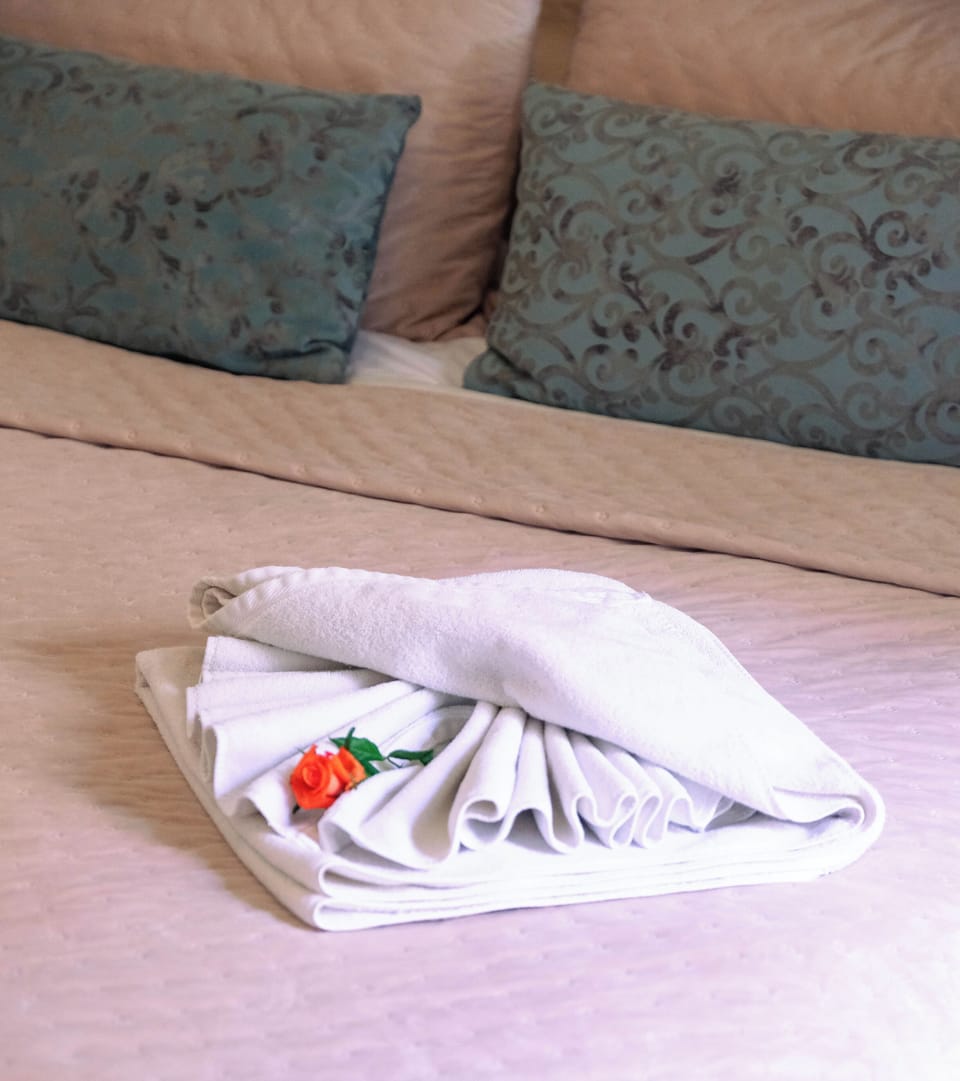 Standard Room | In-room safe, individually decorated, soundproofing, free WiFi