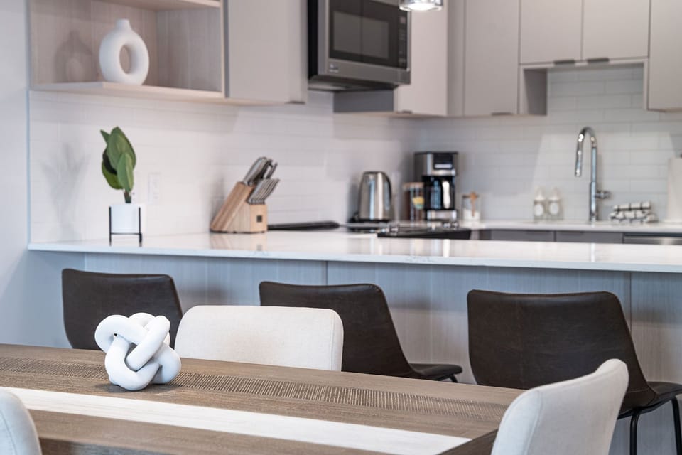Condo | In-room dining