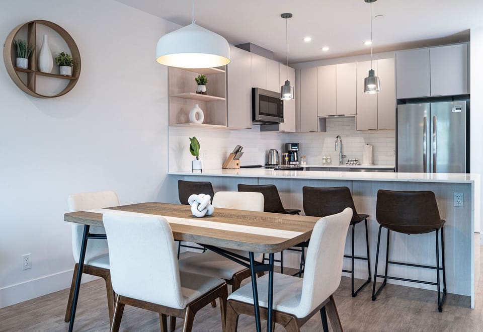 Condo | In-room dining