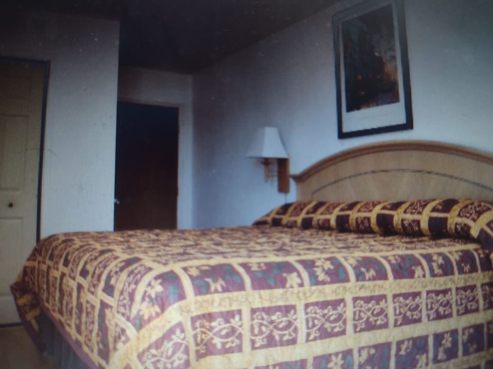 Double Room with Balcony | Free WiFi, bed sheets