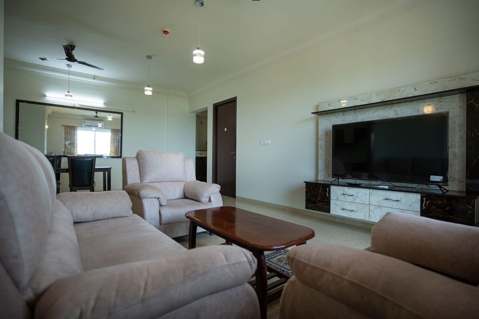 Deluxe Room | 1 bedroom, premium bedding, desk, free WiFi