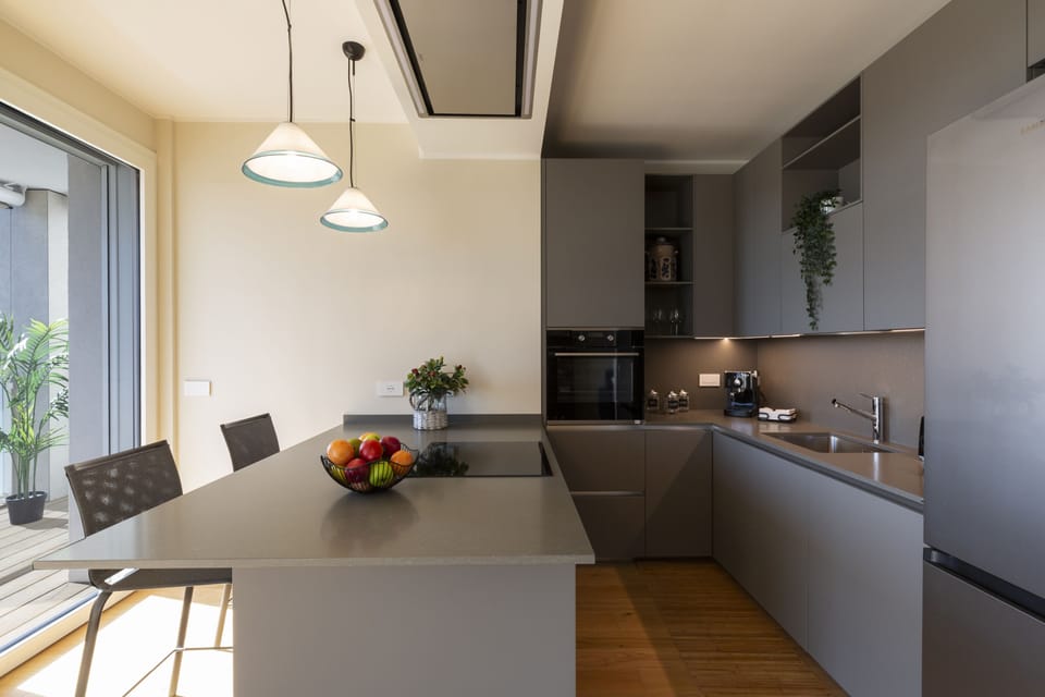 Luxury Apartment | Private kitchen | Full-size fridge, oven, stovetop, dishwasher