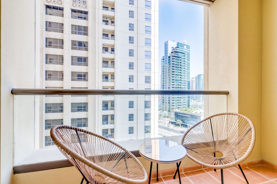 Elite Apartment, 4 Bedrooms, Balcony | Balcony