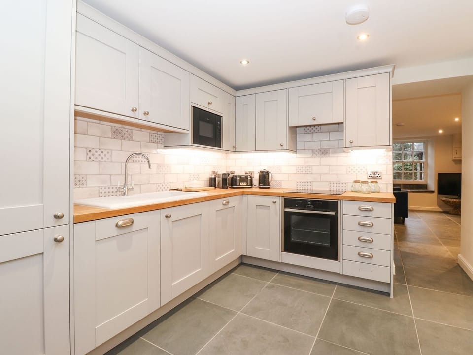 Fridge, dishwasher, electric kettle, toaster