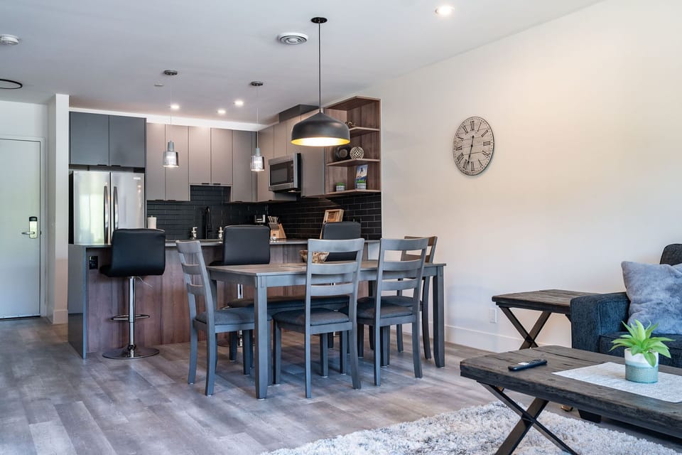 Condo | Private kitchen | Full-size fridge, microwave, oven, stovetop