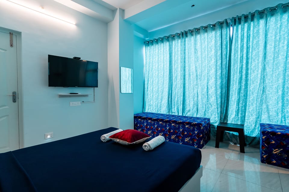 Deluxe Double Room | Egyptian cotton sheets, premium bedding, desk, bed sheets