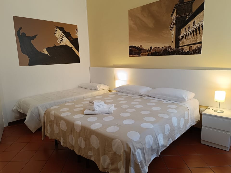 Economy Single Room | Soundproofing, free WiFi