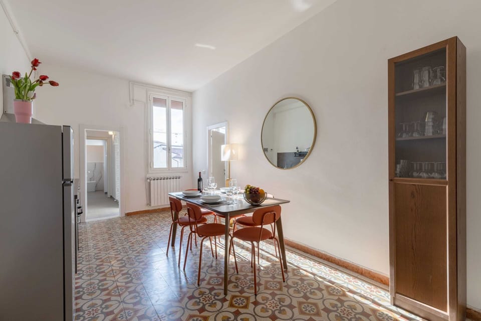 Classic Apartment, 3 Bedrooms, City View | Dining