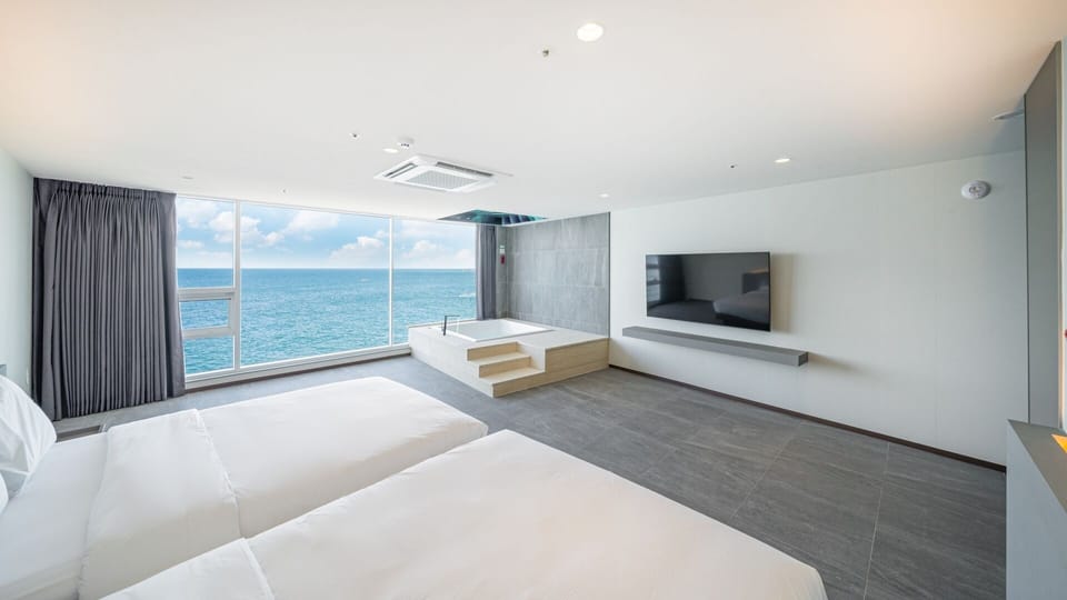 Deluxe Double Room, 2 Double Beds, Non Smoking, Sea View | Blackout drapes, free WiFi, bed sheets