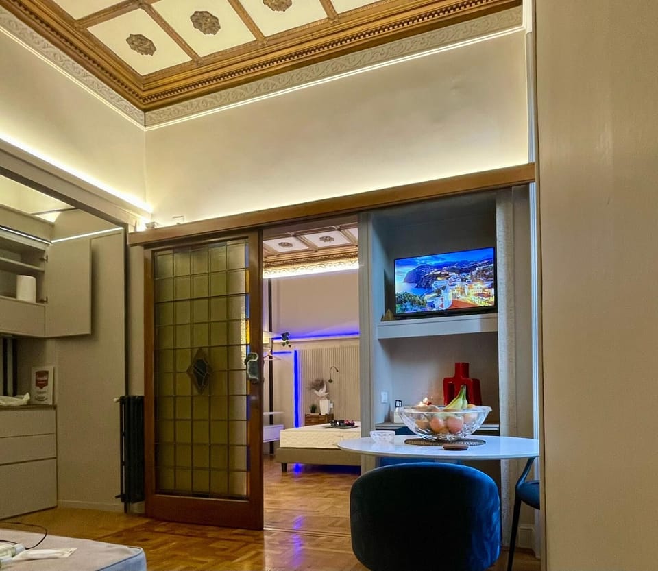 Executive Apartment | Living area | Smart TV