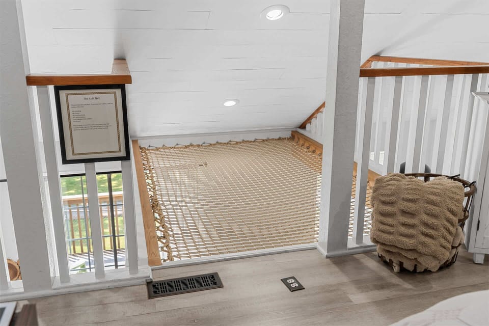 Condo, 2 Double Beds, Balcony, Golf View (Tranquil Treehouse Loft) | Interior