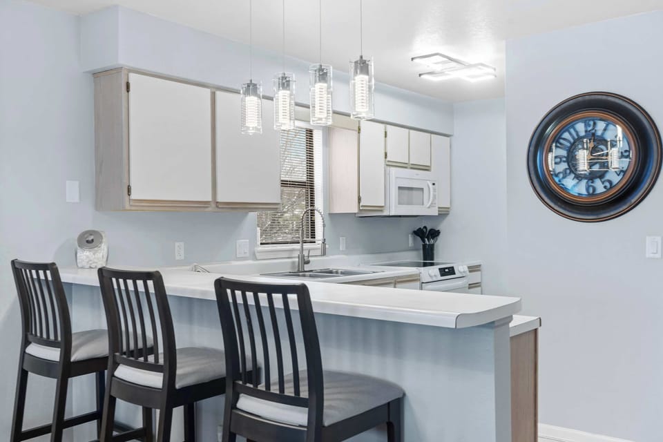Condo, Multiple Beds, Patio, Golf View (Legacy View at Pointe ) | Private kitchen | Coffee/tea maker