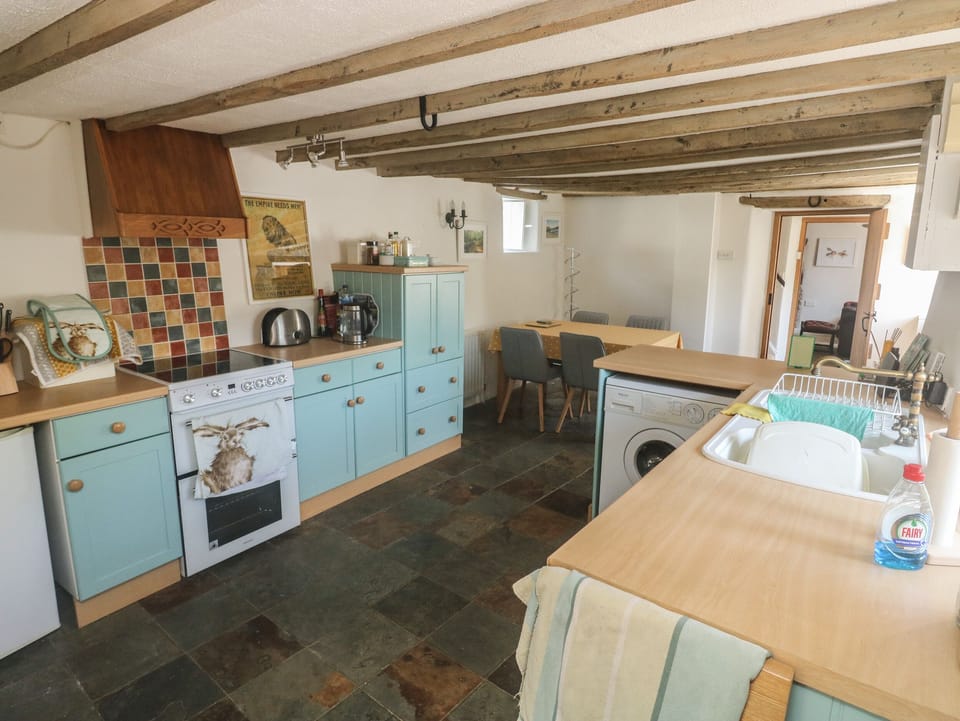 Fridge, dishwasher, electric kettle, toaster