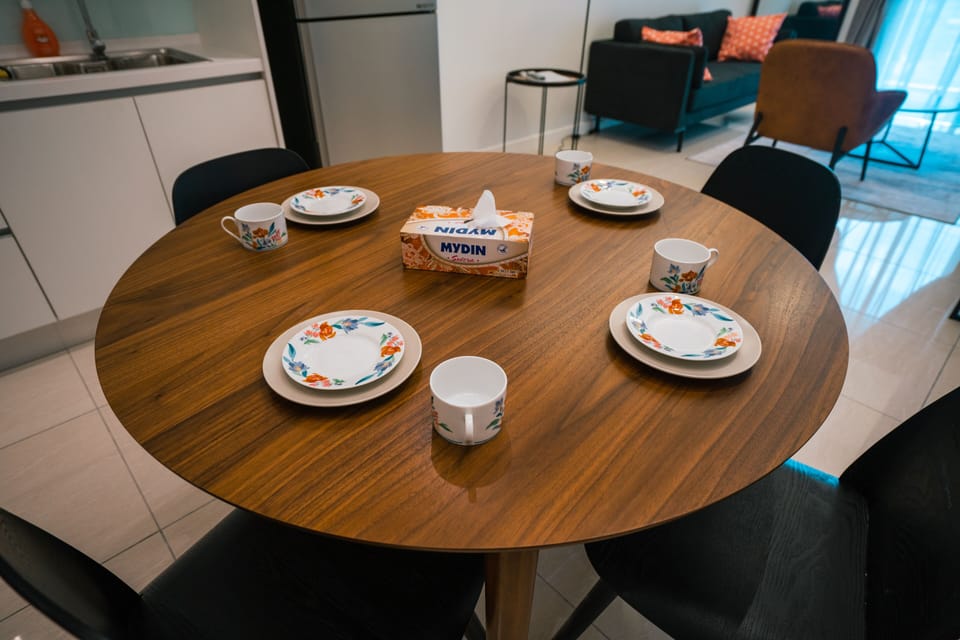 Comfort Apartment, 2 Bedrooms | Dining room