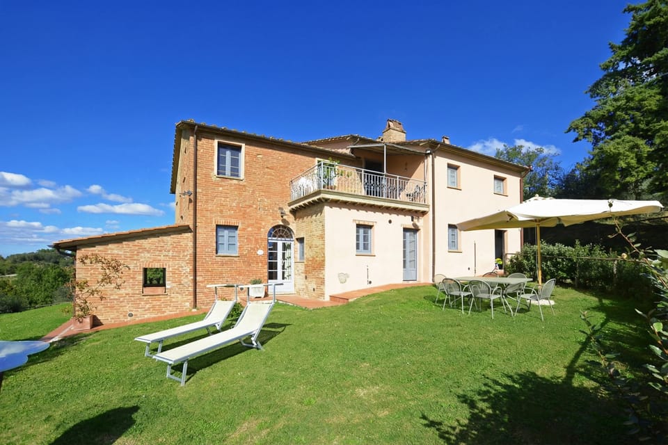 Family House, Multiple Bedrooms, 2 Bathrooms, Mountainside (Fontesecca) | Exterior