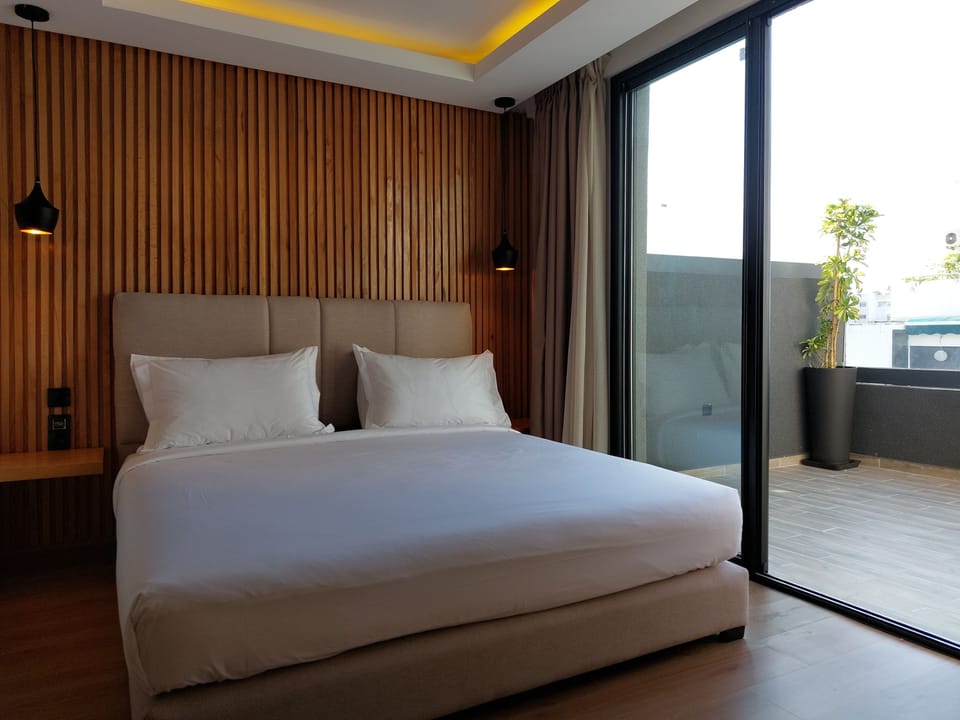 Deluxe Double Room | Premium bedding, down comforters, minibar, individually decorated
