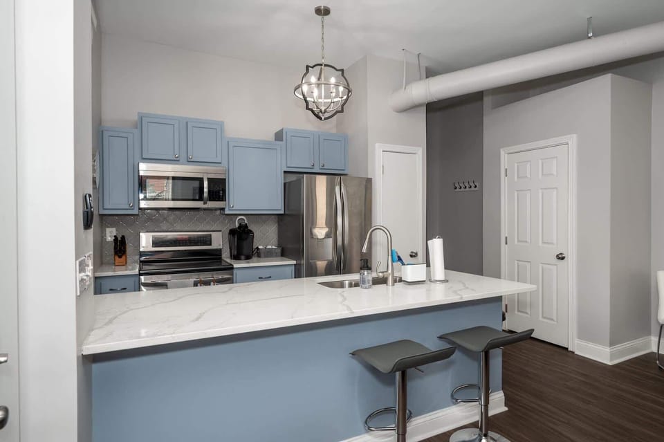 House, Multiple Beds, Kitchen | Private kitchen | Fridge, microwave, oven, stovetop