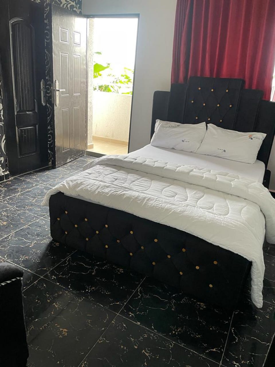 Standard Room, Non Smoking | 1 bedroom, desk, laptop workspace, free WiFi