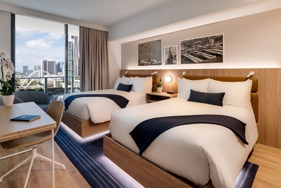 Hypo-allergenic bedding, down comforters, minibar, in-room safe