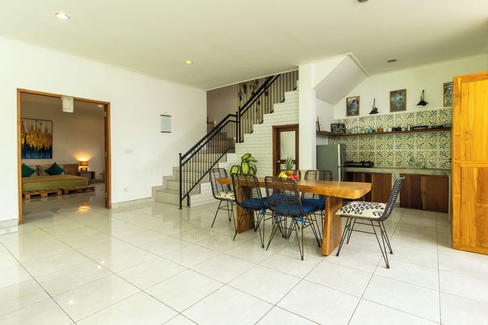 Villa | Dining room