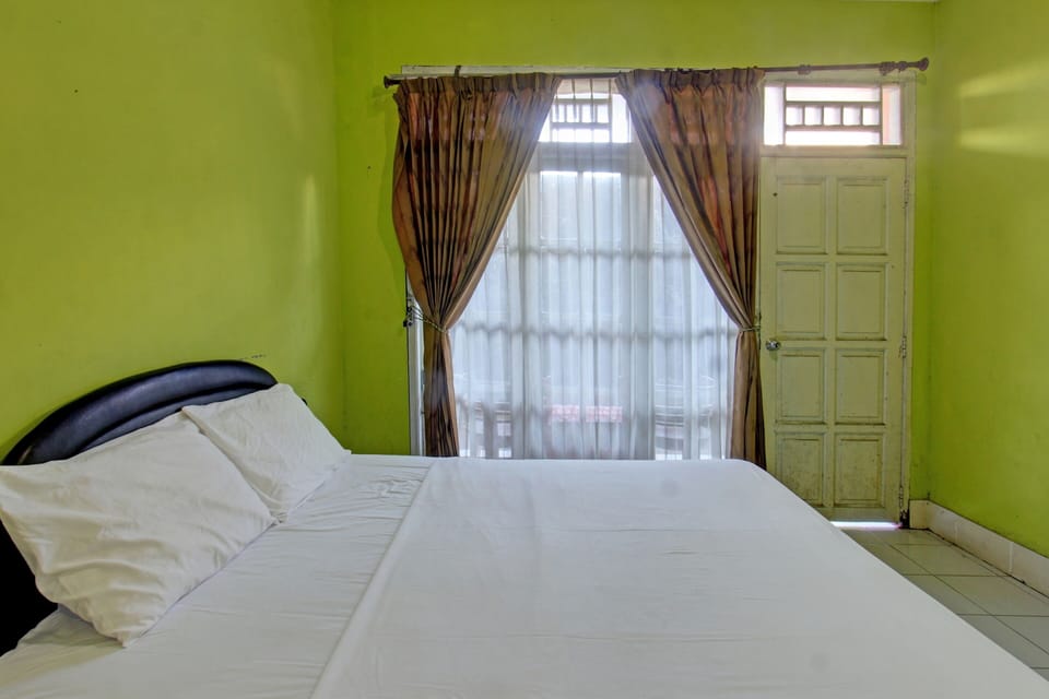 Deluxe Double Room | WiFi (free), bed sheets