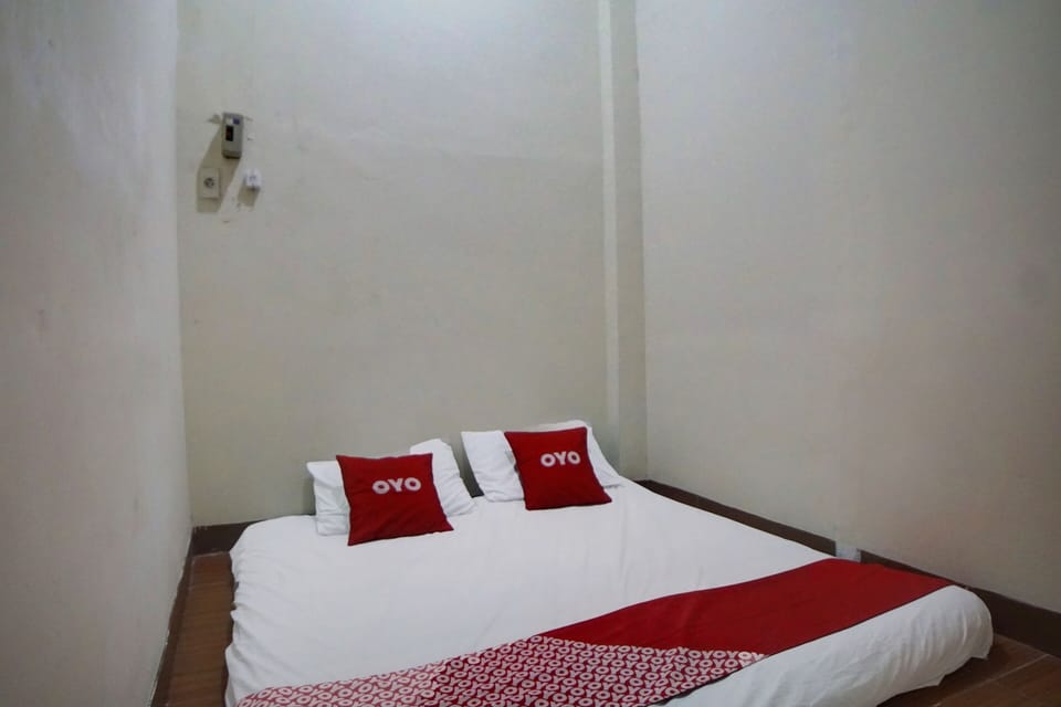 Basic Double Room | Bed sheets