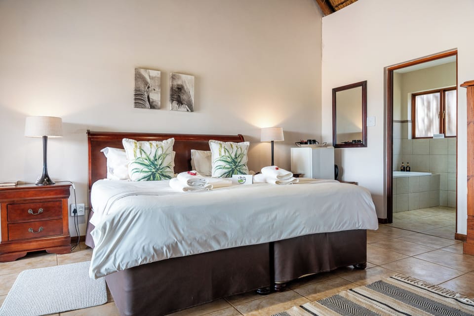 Standard Room | WiFi (free), bed sheets
