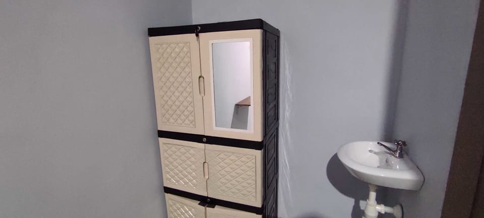Deluxe Double Room | Bathroom | Shower, towels, toilet paper