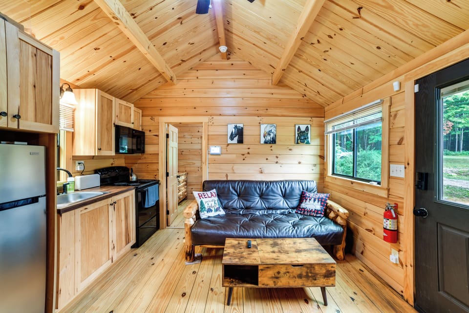 House (2 Bedrooms) | Interior