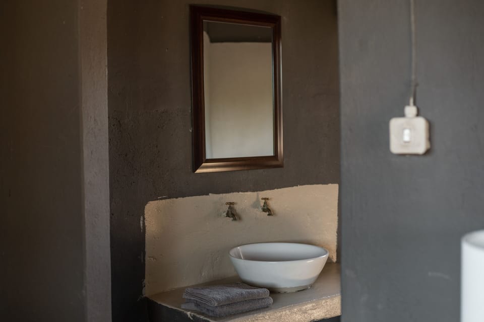 Shawu Chalet | Bathroom | Shower, towels