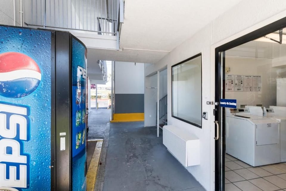 Motel 6 Austin, TX - Airport - South Motel in Austin