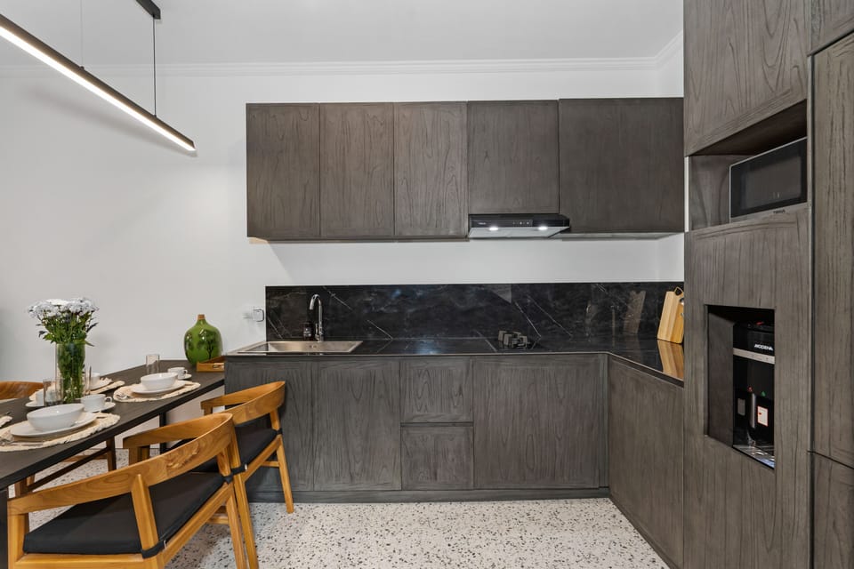 Fridge, microwave, stovetop, electric kettle