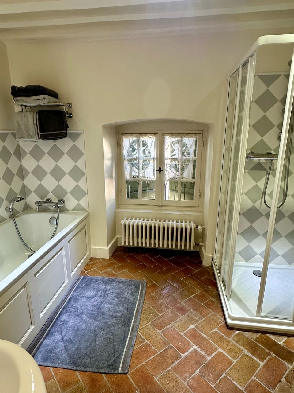 Deluxe Double Room | Bathroom | Separate tub and shower, designer toiletries, hair dryer, bathrobes