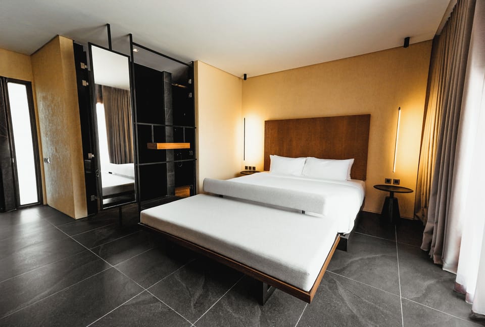Executive Triple Room | In-room safe, blackout drapes, iron/ironing board, WiFi (free)