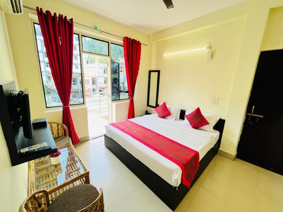 Deluxe Room | Free WiFi