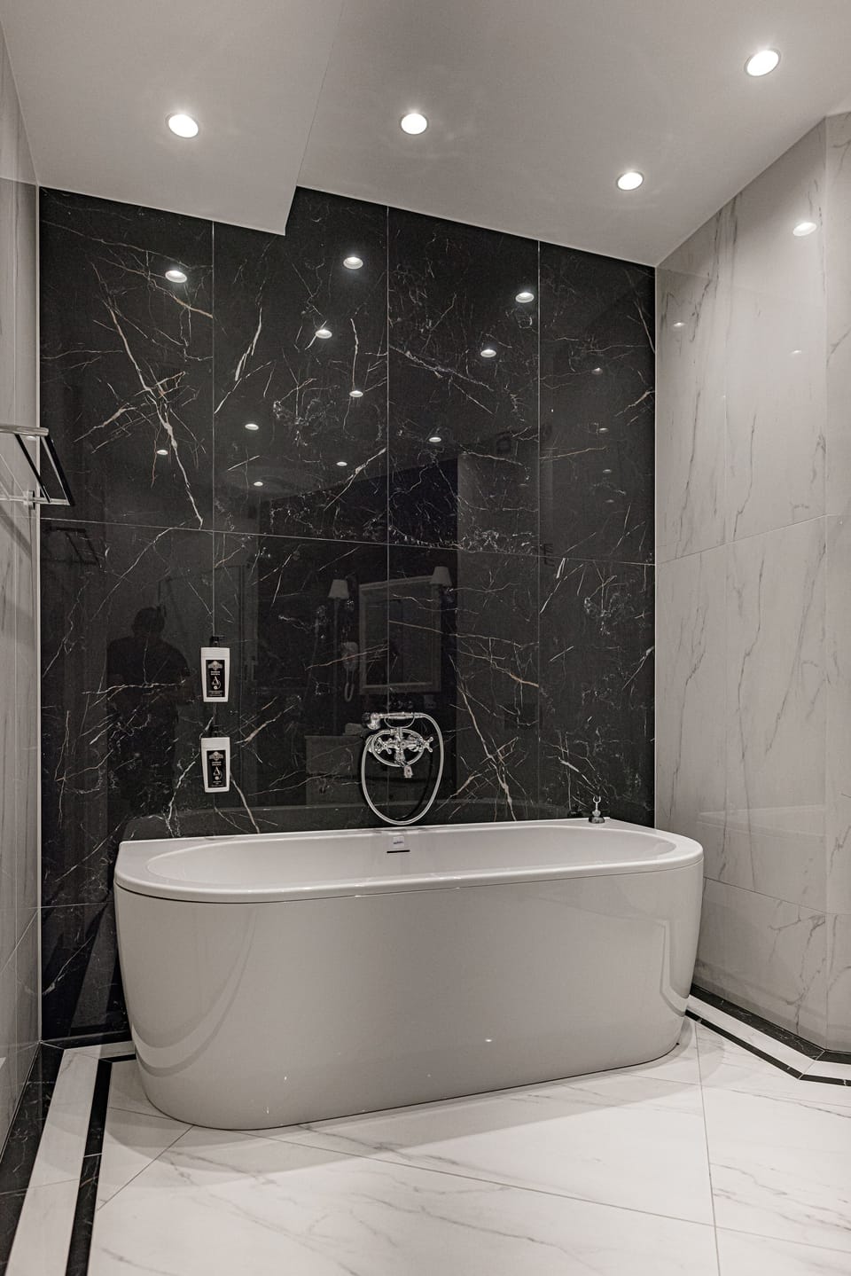 Club Suite | Bathroom | Shower, designer toiletries, hair dryer, bathrobes