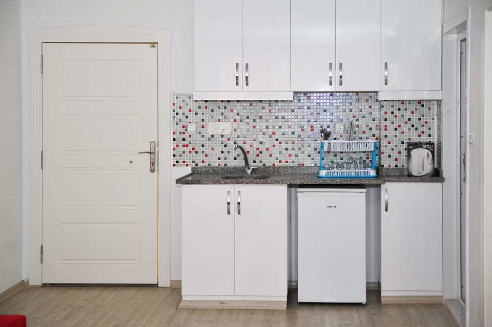 Deluxe Room | Private kitchen