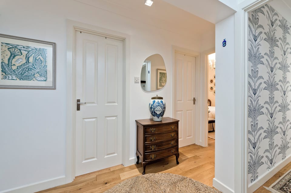 Apartment (2 Bedrooms) | Hallway