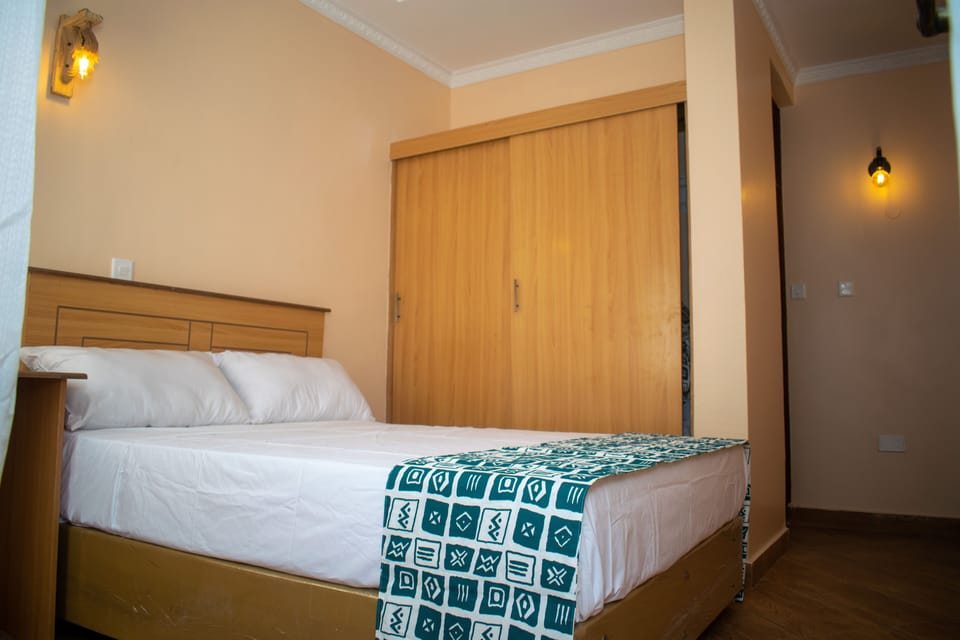 Iron/ironing board (on request), WiFi (free)