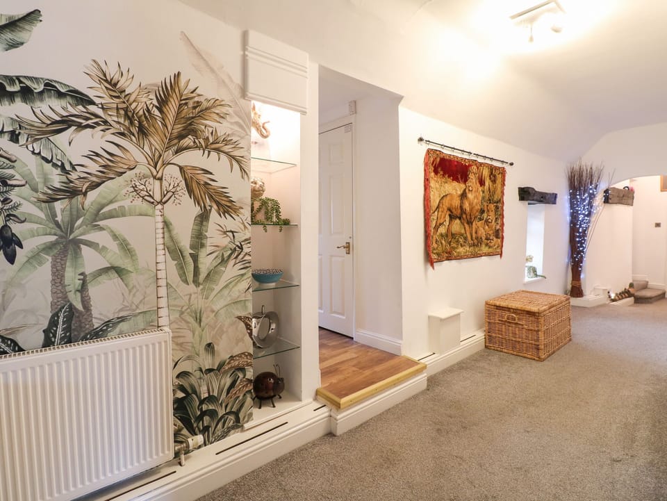 Cottage | Interior