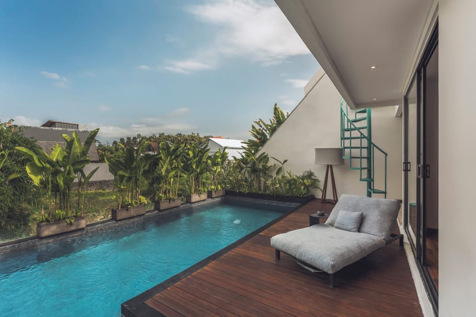 Private pool