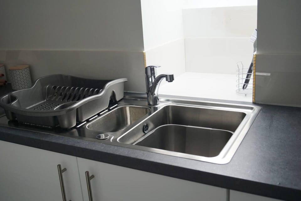 Apartment | Private kitchen | Fridge, microwave, oven, stovetop