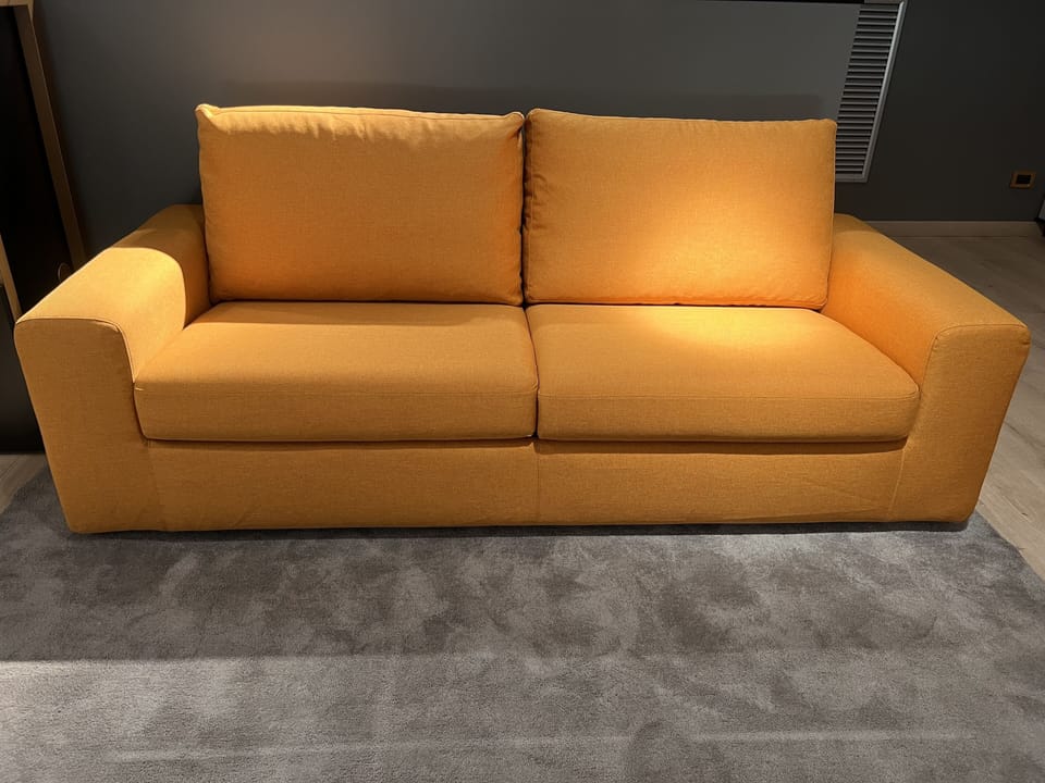 City Apartment | Living area