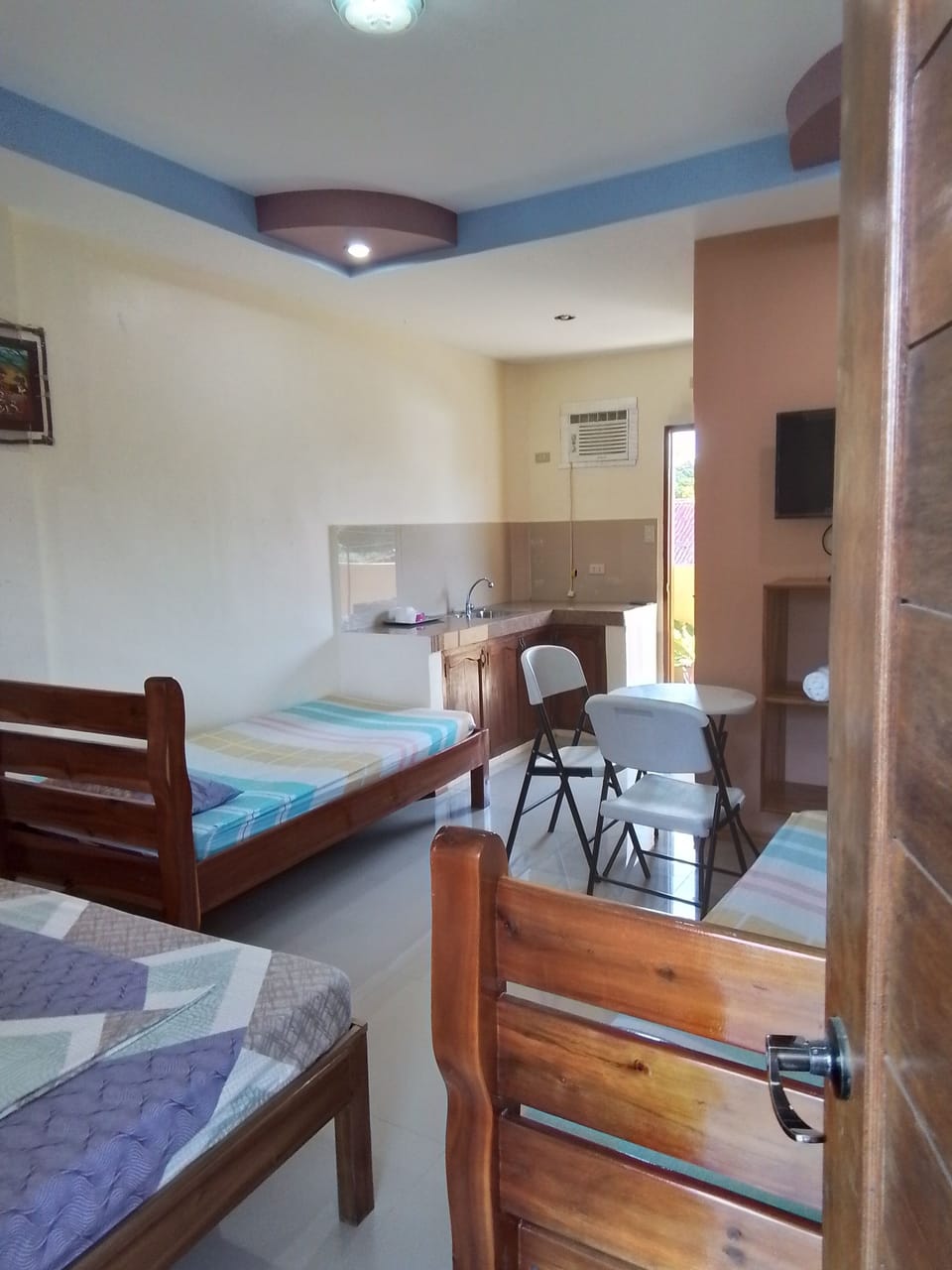 Basic Twin Room | Laptop workspace, WiFi (free)
