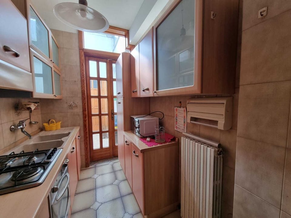 Apartment, 4 Bedrooms, Smoking, Balcony | Private kitchen