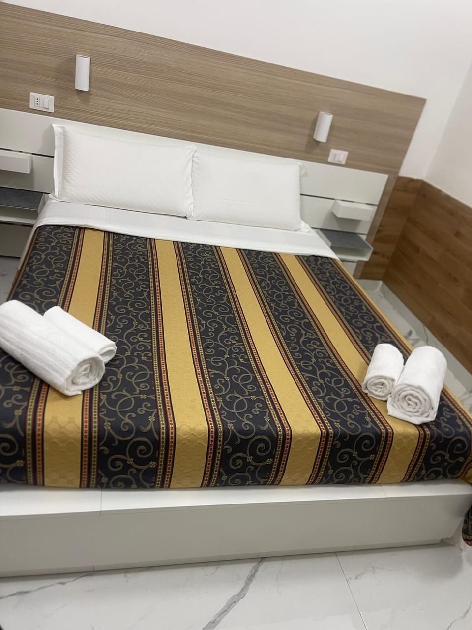 Hypo-allergenic bedding available, laptop workspace, WiFi (free)