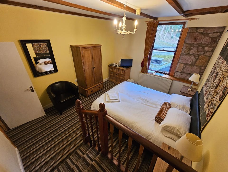 Comfort Double Room | Individually decorated, individually furnished, free WiFi, bed sheets