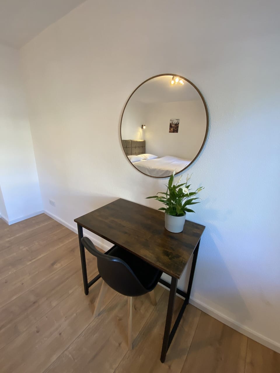 Apartment | 3 bedrooms, soundproofing, iron/ironing board (on request), WiFi (free)