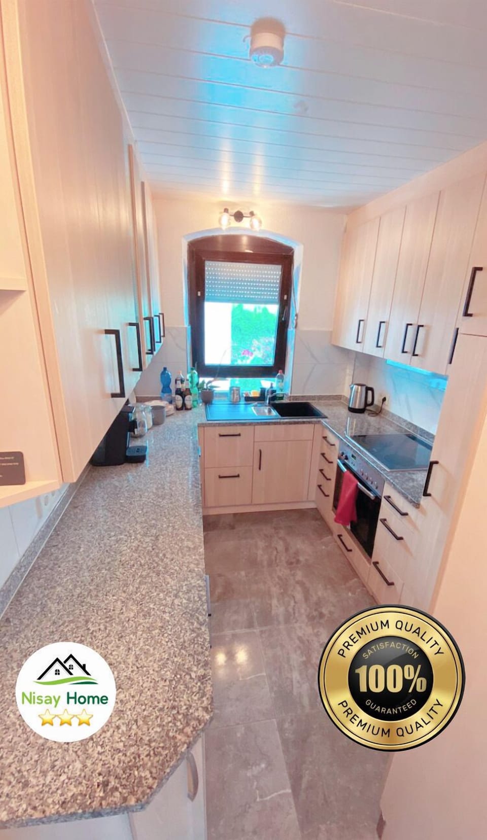 Full-size fridge, microwave, oven, stovetop