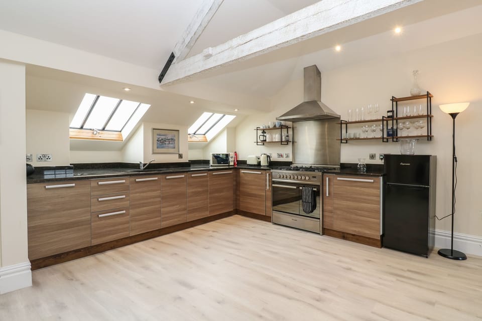 Fridge, dishwasher, electric kettle, toaster